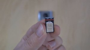 How To Insert a SIM Card In The POCO F2 Pro by Xiaomi - Walkthrough