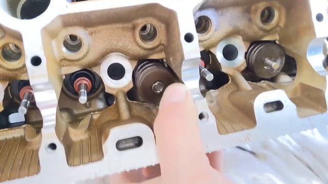 Замена маслосъёмных колпачков на двигателе автомобиля. Хитрости мастеров.