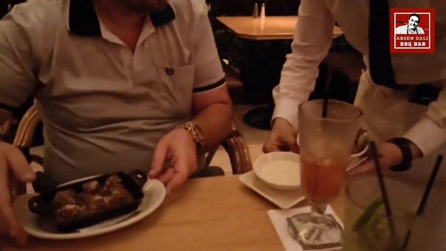 Дубай!!! Бурдж-Халифа!!! Самое высокое здание в МИРЕ!!! и вкусный БУРГЕР!!! смотреть онлайн