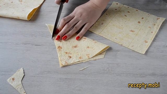Чебуреки из лаваша с фаршем на сковороде