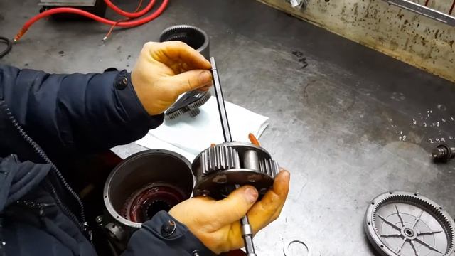 Ремонтируем лебёдку Electric Winch 12000. Как довести до ума перед эксплуатацией. Часть 1. смотреть онлайн