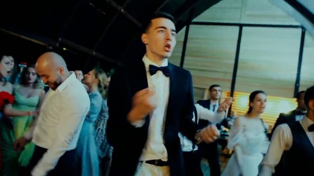 Ведущий на свадьбу в Москве - Артём Ковяшов смотреть онлайн