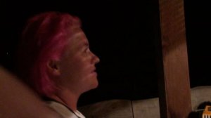 Саша Воцмуш исполняет свои песни