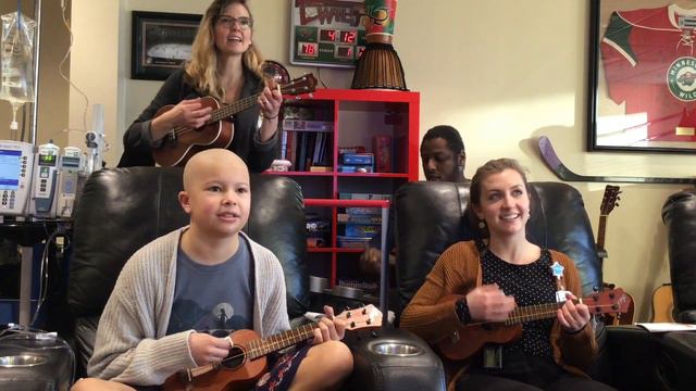 Ukulele Kids Club Theme Song by Children's Minnesota Adolescent and Young Adults Group смотреть онлайн