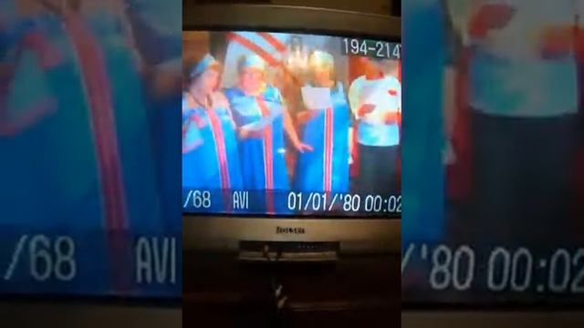 А мы и не скрывает что из деревни родом смотреть онлайн