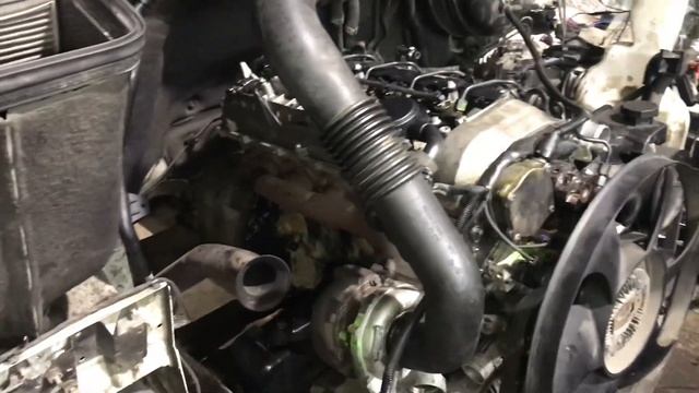Sprinter w906 om647 swap(примерка мотора , подготовка к работе с эбу) #3 смотреть онлайн