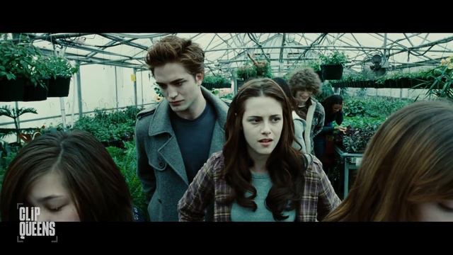 Edward and Bella Argue On a School Trip | Twilight смотреть онлайн