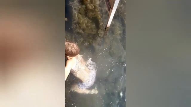 ??? ГОЛУБОЕ ОЗЕРО. КУПАЕМСЯ, РЫБАЧИМ. ВОДА В ОЗЕРЕ 4 °. КРАСИВЫЕ МЕСТА. РЕСПУБЛИКА БАШКОРТОСТАН. смотреть онлайн