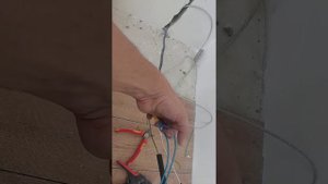 Монтаж проводов перед группой розеток через обжимные гильзы