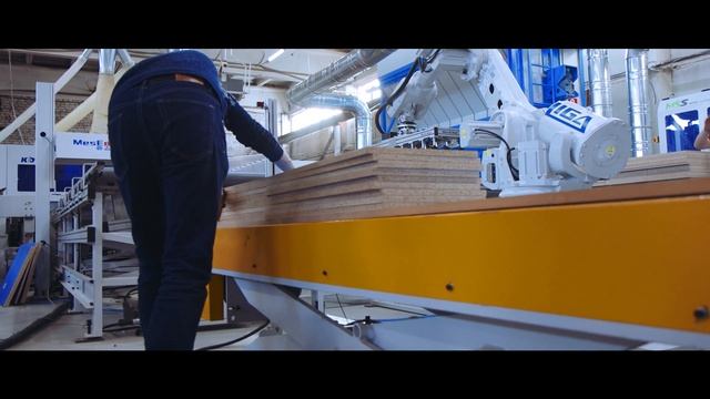 LIGA, MesEdge, ABB robotics и KDT Machinery! смотреть онлайн