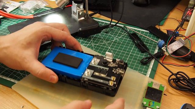 Портативный аппарат точечной сварки FNIRSI SWM-10 смотреть онлайн