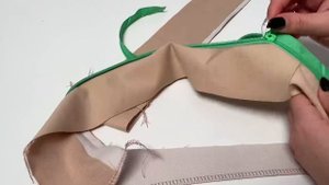 Как аккуратно вшить молнию в трикотажное изделие |TIM_hm|