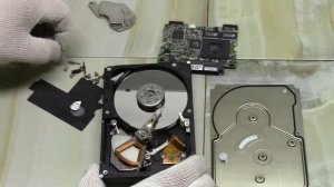 Разбираем серверный жесткий диск IBM Ultrastar 18.2GB 10000RPM