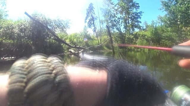 СПЛАВ НА САМОДЕЛЬНОЙ ЛОДКЕ рыбалка, съемки под водой смотреть онлайн