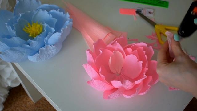 Цветы для фотозоны из гофро. бумаги 1 часть) смотреть онлайн