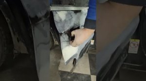 как снять ручку на фольцваген тигуан