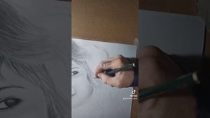 Рисование портрета,на заказ,карандашом,на мольберте.