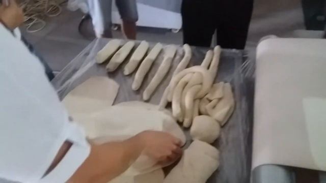 ПТЦ Импексмаш. Работа тестозакаточной машины Impex Roll-500 смотреть онлайн