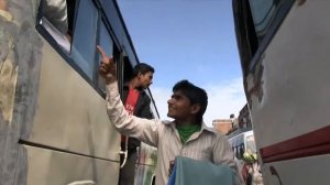 100 секунд из жизни в Непале. По горным дорогам на крыше автобуса.