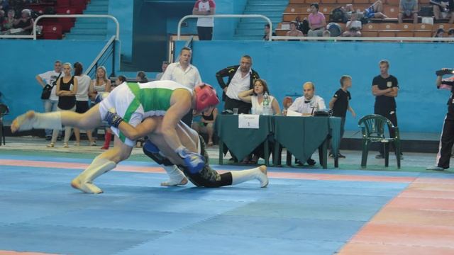 Чемпион Эмиль Мирзалиев смотреть онлайн