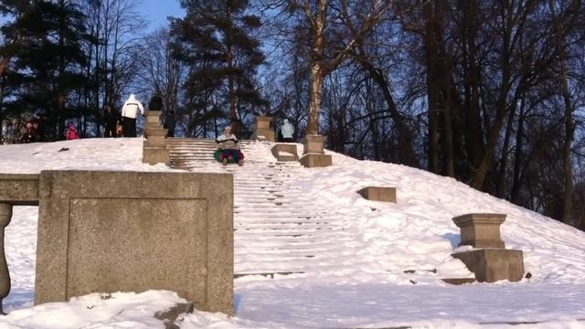 Катание С Лестницы смотреть онлайн