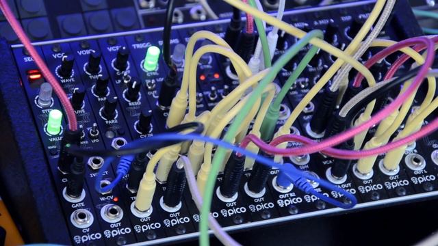 Chords in Eurorack - with Erica Synths Pico Voice is easy смотреть онлайн