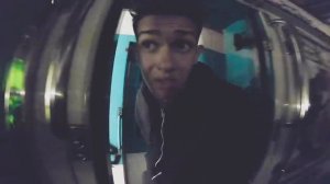 ЗАЛЕЗЛИ В ПАРИЖСКОЕ МЕТРО. НАШЛИ ВАГОН ПРИЗРАК 🚇