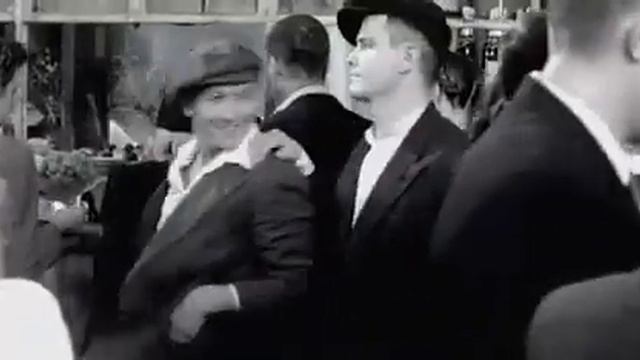 Люди постановили сегодня не работать смотреть онлайн