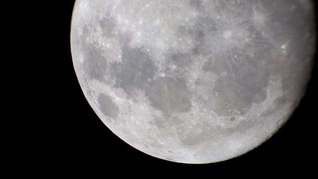 Moon Telescope Panning смотреть онлайн