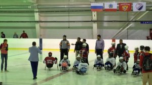 Хоккейный матч ребят с ограниченными возможностями