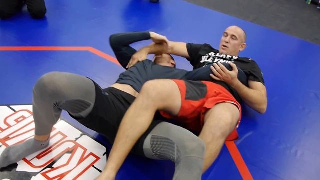 Болевой от Алексея Олейника смотреть онлайн