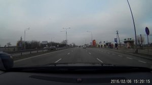 Volvo S80 4.4 V8 vs S80 3.0 T6 (Polestar tuned) street racing
