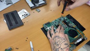 НОУТБУК HP PAVILION ГРЕЕТСЯ, ТОРМОЗИТ И ПЕРЕЗАГРУЖАЕТСЯ - ЧИСТКА И ЗАМЕНА ТЕРМОПАСТЫ
