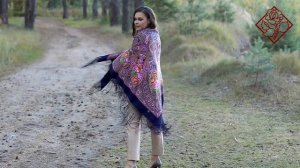 Шаль из уплотненной шерстяной ткани с шелковой бахромой "Осенние колокола" Артикул: 1845, вид 14