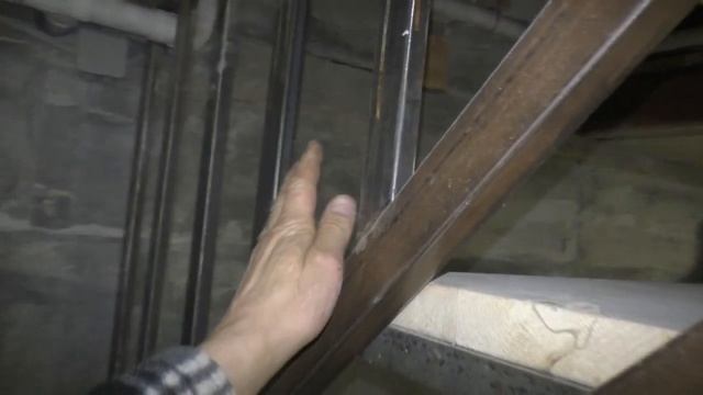 Шикарная лестница в подвал своими руками!