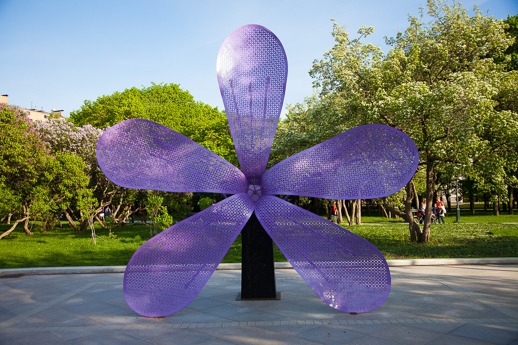 Сиреневый сад  в Измайлово