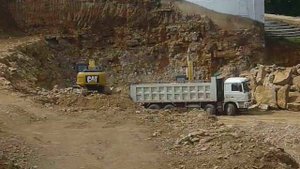 Разработка котлована экскаваторами CAT 319D LN. Калуга.