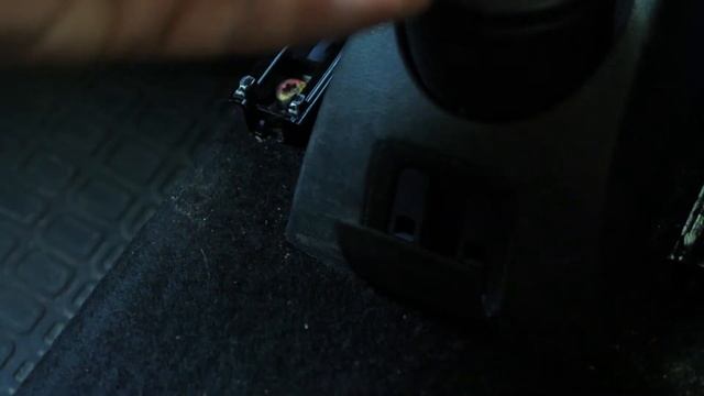 Демонтаж центральной пластиковой панели на рено сандеро смотреть онлайн