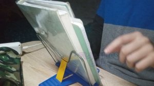 КАК НЕ СПАЛИТЬСЯ С ТЕЛЕФОНОМ НА УРОКЕ