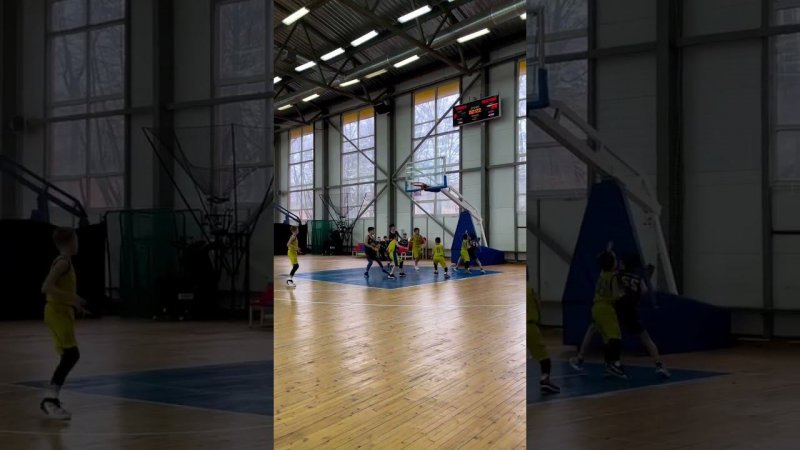 Подбор за подбором  #муссоннавыезде #basketball #shortsvideo