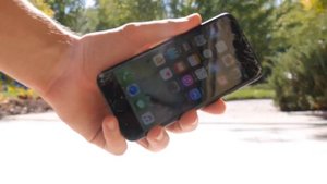 iPhone 7 и 7 Plus Краш Тест на Падение!