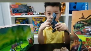 Игрушки динозавры.  Dinosaurs toys.