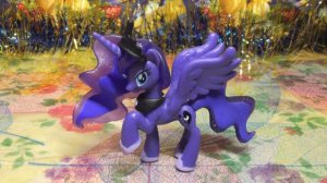 НОВИКИ ПОНИ!!! Обзор на фигурки My Little PONY Princess Luna & Derpy