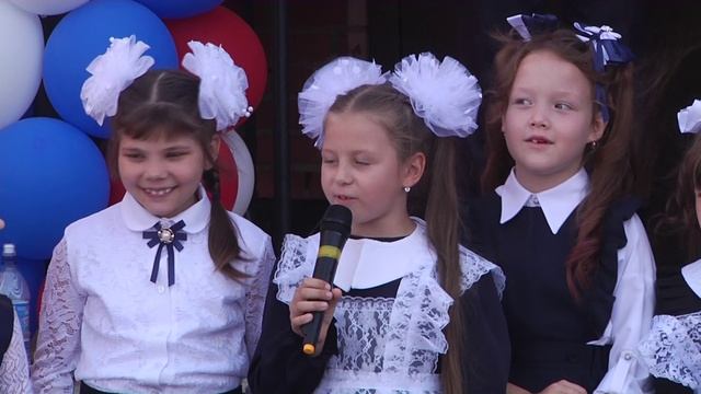 День знаний отметили в Барабинском районе.mp4 смотреть онлайн