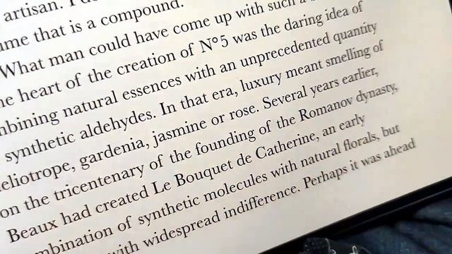 CHANEL: ЗАГАДКИ И ТАЙНЫ - ПЯТЬ СЕКРЕТОВ CHANEL N5 смотреть онлайн