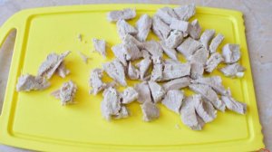 Мясной суп с рисом щавелем и яйцом