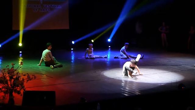 New Stars dance (энерджайзер) смотреть онлайн