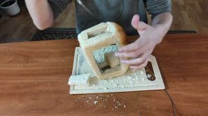 СВОИМИ РУКАМИ - КОРМУШКА ИЗ ХЛЕБА