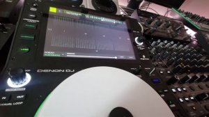 Denon DJ SC6000M  now has Touch FX !