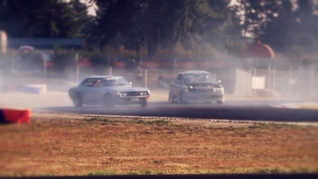 Matt Panic's 1973 Toyota Celica ST смотреть онлайн